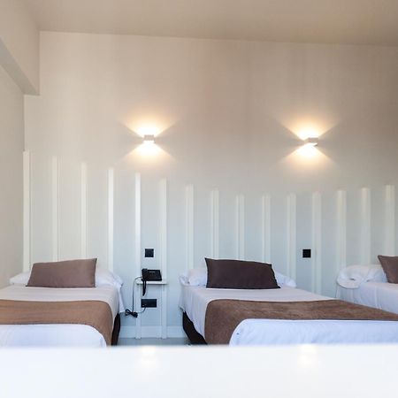 Hostal Gran Via 44 Мадрид Экстерьер фото