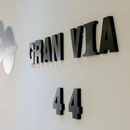 Hostal Gran Via 44 Мадрид Экстерьер фото