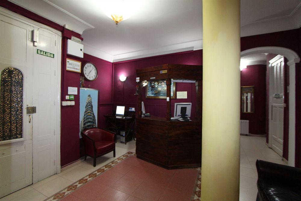 Hostal Gran Via 44 Мадрид Экстерьер фото