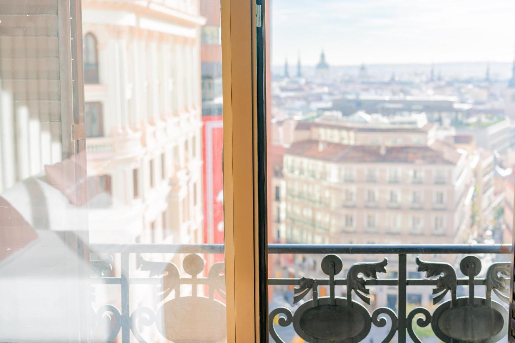 Hostal Gran Via 44 Мадрид Экстерьер фото