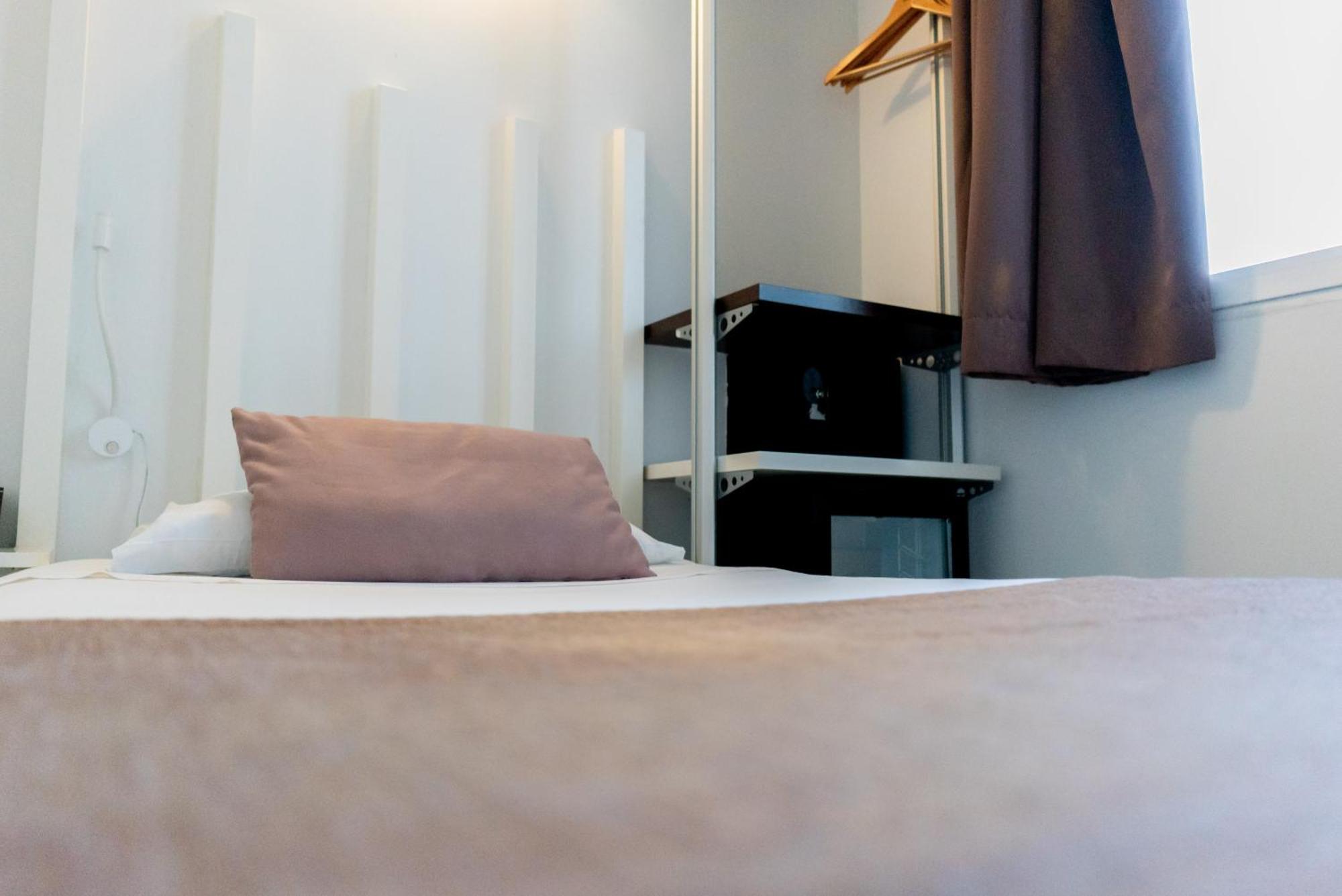 Hostal Gran Via 44 Мадрид Экстерьер фото